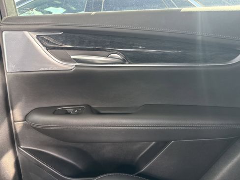 Used 2024 Cadillac XT5 Premium Luxury image 39