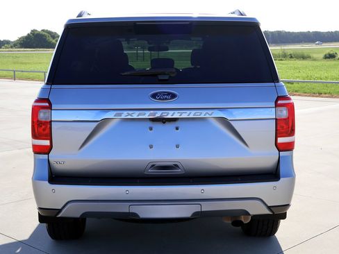 Used 2020 Ford Expedition XLT AWD/4WD image 7