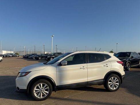Used 2019 Nissan Rogue Sport SV w/ Technology Package image 10