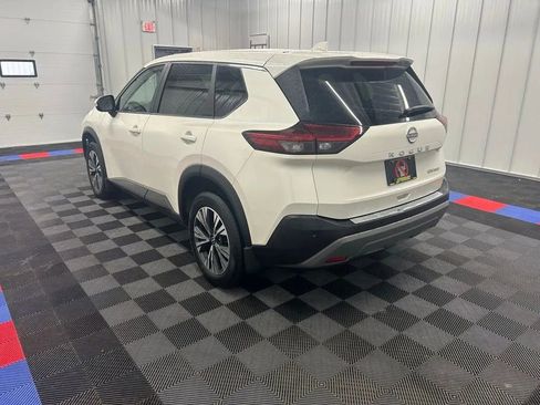 Used 2023 Nissan Rogue SV image 5