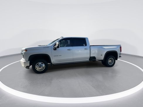 Used 2022 Chevrolet Silverado 3500 High Country image 5