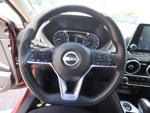 Used 2024 Nissan Sentra SV FWD image 17