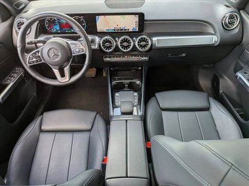 Used 2023 Mercedes-Benz EQB 300 4MATIC w/ Pinnacle Package image 16