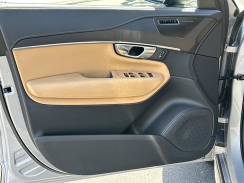 Certified 2023 Volvo XC90 T8 Ultimate image 15