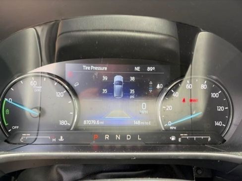 Used 2021 Ford Escape SE FWD image 10