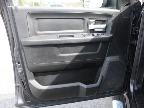 Used 2019 RAM 3500 Tradesman w/ Chrome Appearance Group image 24