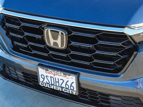 Certified 2025 Honda CR-V EX image 6