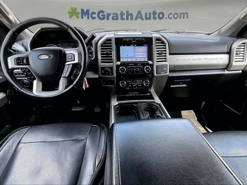 Used 2017 Ford F250 Lariat w/ Lariat Value Package AWD/4WD image 9