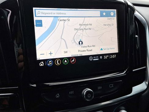 Used 2023 Chevrolet Traverse RS image 16