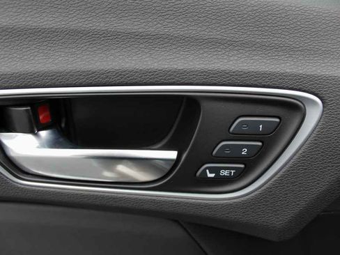 Used 2020 Acura TLX image 12