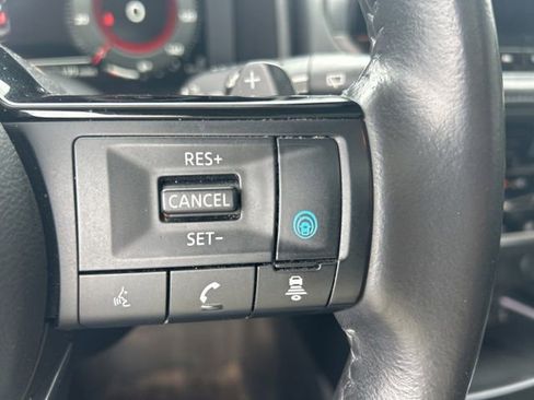Used 2023 Nissan Rogue Platinum w/ Platinum Premium Package FWD image 35