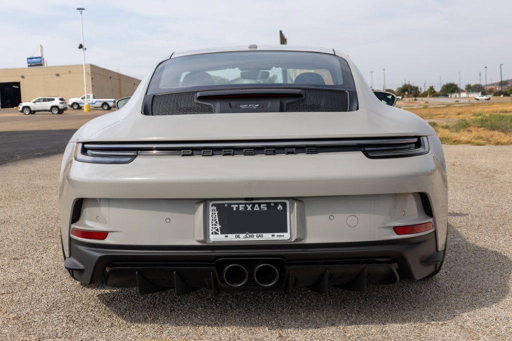 Used 2026 Porsche 911 Carrera RWD image 6