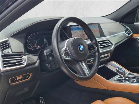 Used 2022 BMW X6 xDrive40i w/ Executive Package AWD/4WD image 5