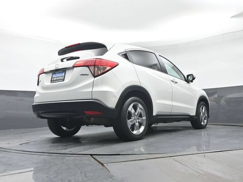 Used 2017 Honda HR-V EX image 27
