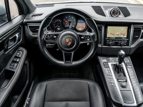 Used 2016 Porsche Macan S image 20