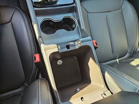 New 2025 Jeep Grand Cherokee L Limited w/ Black Appearance Package image 23