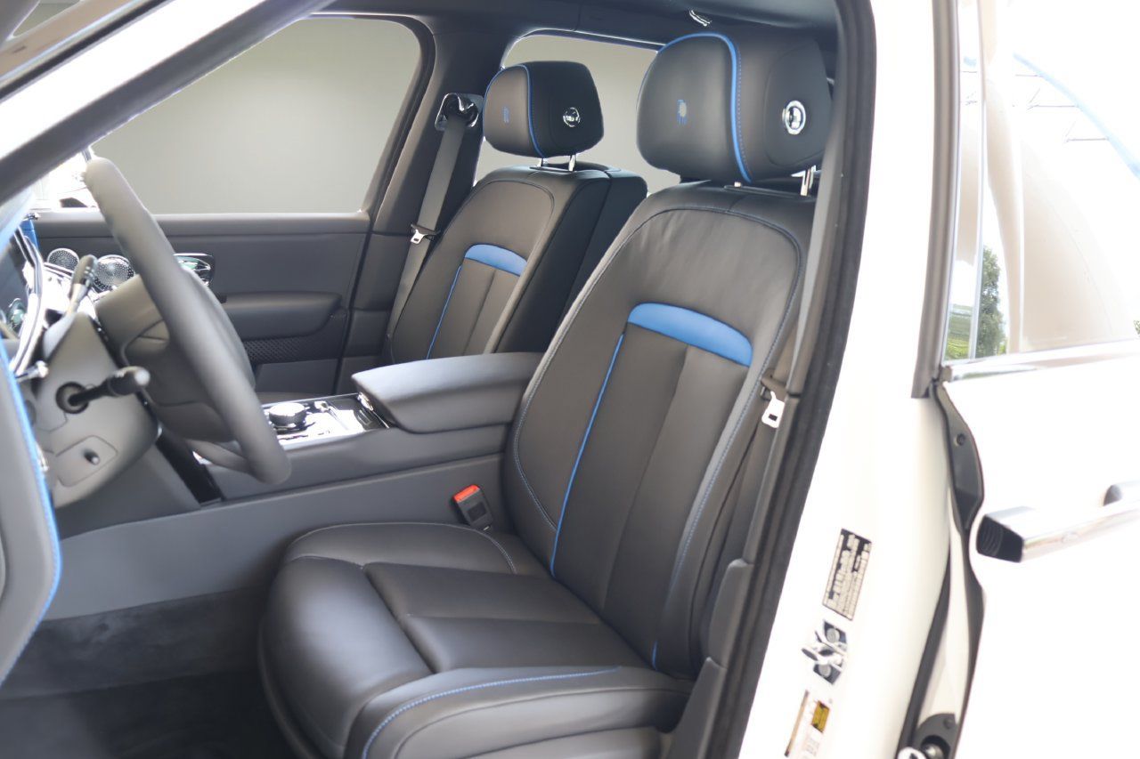 New 2027 Rolls-Royce Cullinan Black Badge AWD/4WD image 10