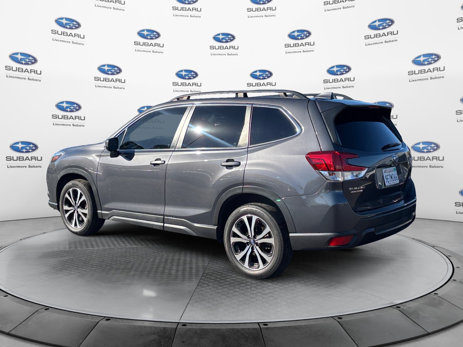 Used 2023 Subaru Forester Limited AWD/4WD image 5