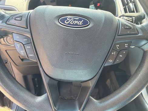 Used 2017 Ford Edge SE AWD/4WD image 11