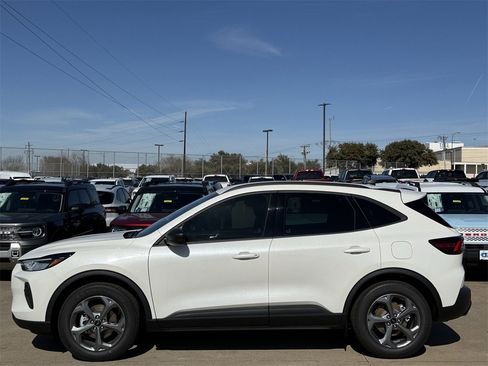 New 2026 Ford Escape ST-Line image 3