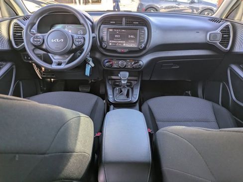Used 2024 Kia Soul LX w/ Option Group 015 image 18