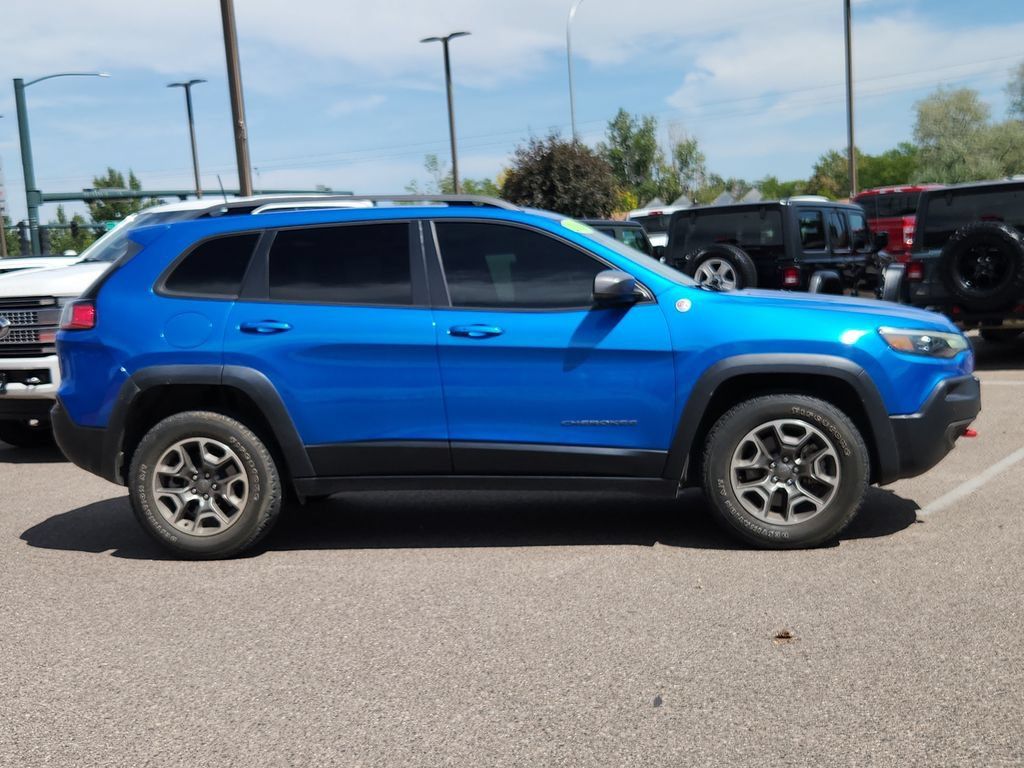 Used 2020 Jeep Cherokee Trailhawk AWD/4WD image 2