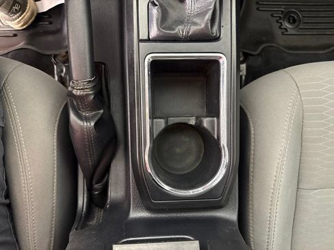 Used 2019 Toyota Tacoma SR AWD/4WD image 20