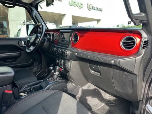 Certified 2021 Jeep Wrangler Unlimited Rubicon AWD/4WD image 45