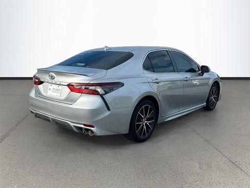 Used 2024 Toyota Camry SE FWD image 7