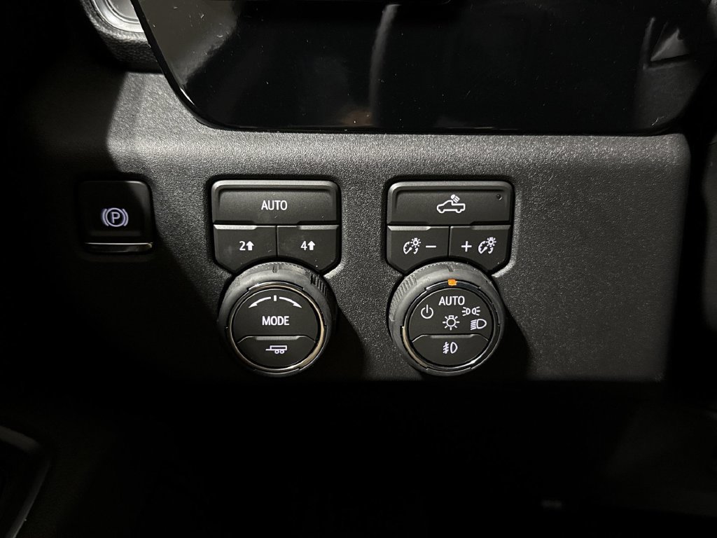 New 2026 Chevrolet Silverado 1500 RST w/ RST Select Package AWD/4WD image 19