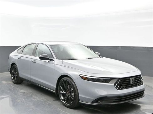 New 2025 Honda Accord SE image 8