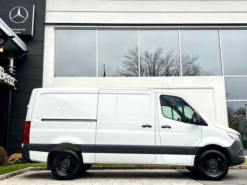 Used 2025 Mercedes-Benz Sprinter 2500 image 13