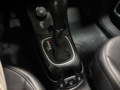 Used 2021 Jeep Compass Limited w/ Elite Exterior Group AWD/4WD image 22