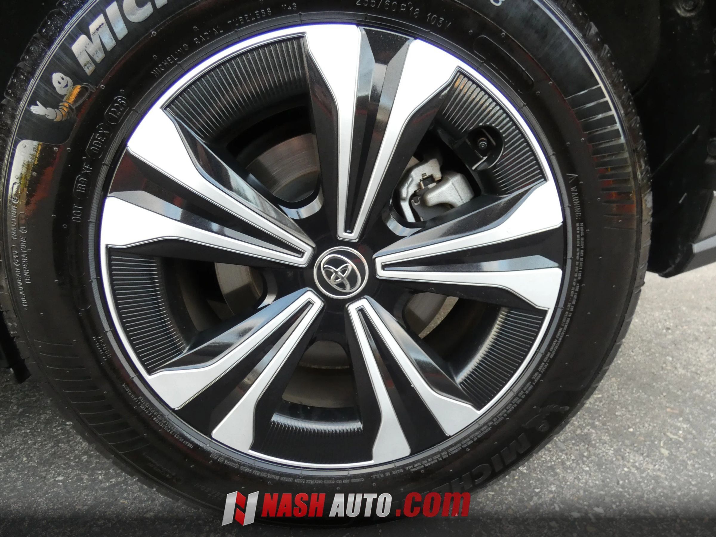 Used 2024 Toyota bZ4X AWD w/ Weather Package image 21