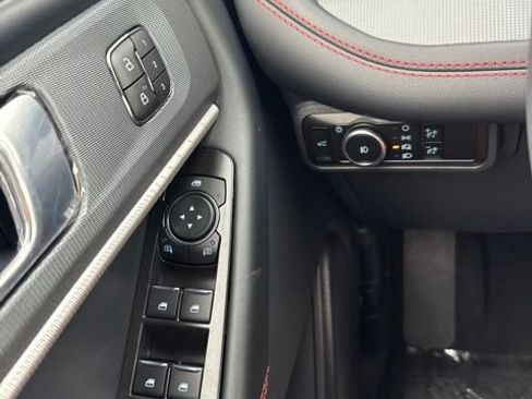 Used 2026 Ford Explorer ST-Line w/ ST-Line Street Pack AWD/4WD image 23