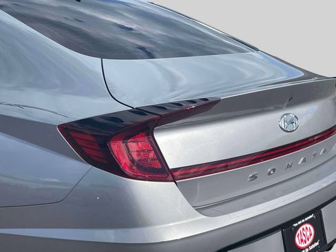 Used 2023 Hyundai Sonata SEL FWD image 11