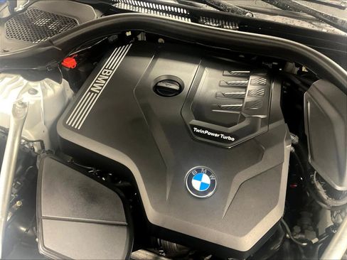 Used 2022 BMW 530i xDrive w/ Premium Package image 33