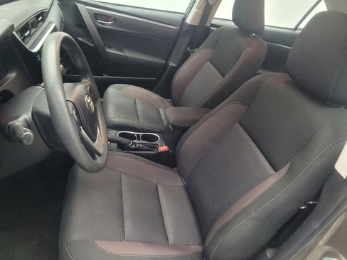 Used 2018 Toyota Corolla LE FWD image 17