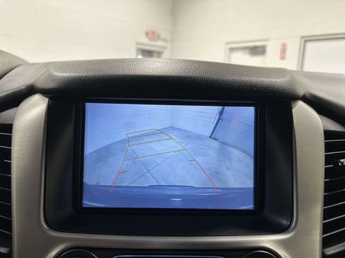 Used 2019 GMC Yukon SLT w/ Graphite Performance Edition AWD/4WD image 38