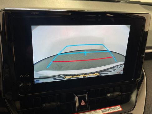 Certified 2025 Toyota Corolla SE w/ Convenience Package image 23