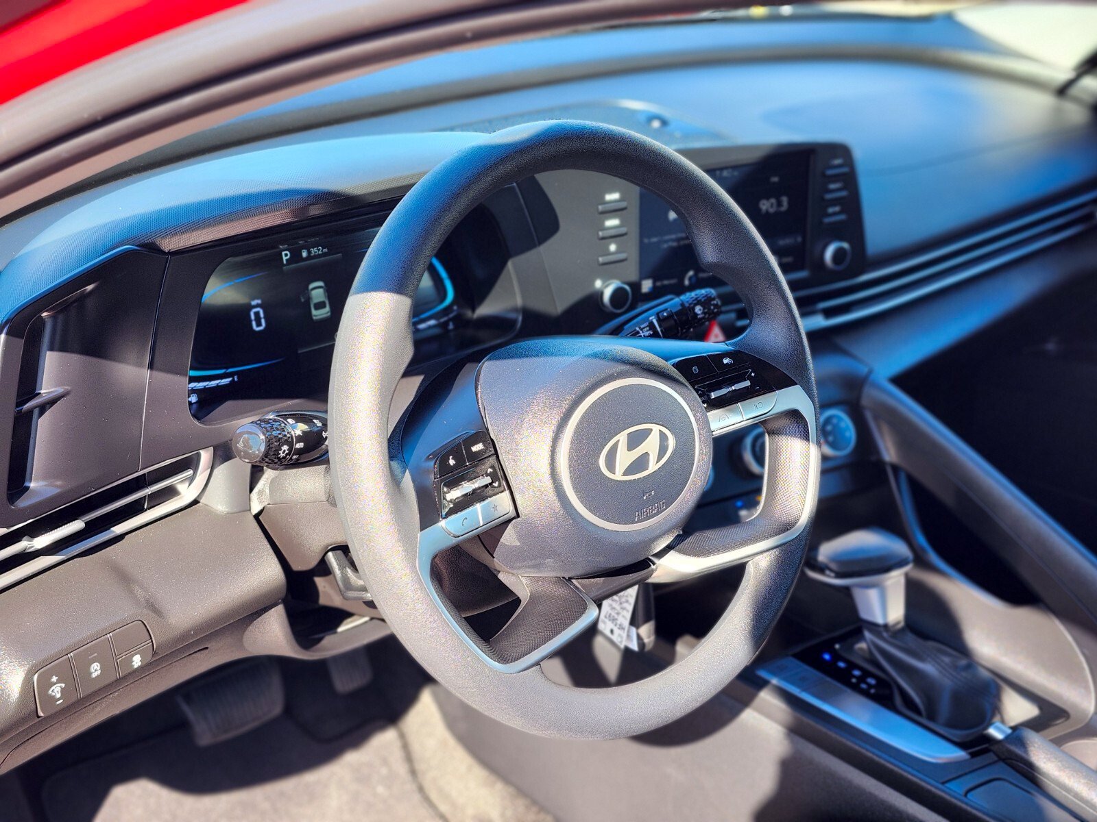 Certified 2026 Hyundai Elantra SE FWD image 19