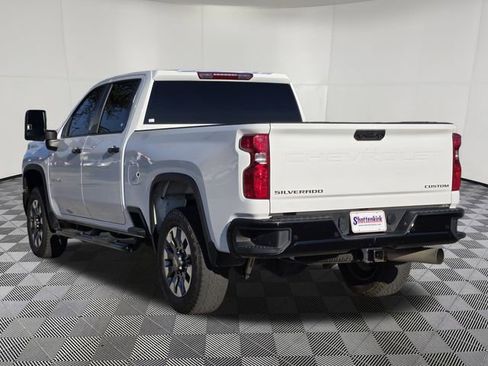 Used 2025 Chevrolet Silverado 2500 Custom w/ Custom Value Package image 5