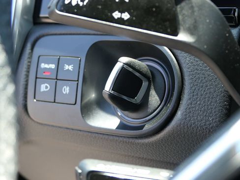 Used 2023 Porsche Cayenne S AWD/4WD image 16
