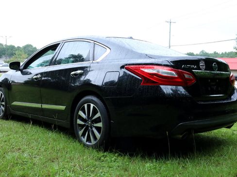 Used 2016 Nissan Altima 2.5 SV image 22