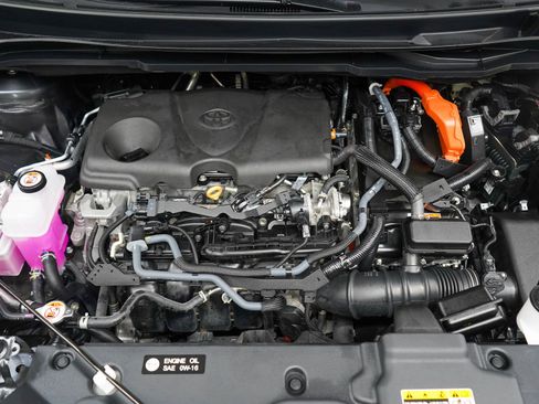 Used 2025 Toyota Sienna Limited AWD/4WD image 33
