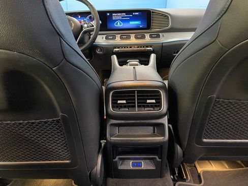 Used 2024 Mercedes-Benz GLE 450e 4MATIC image 41