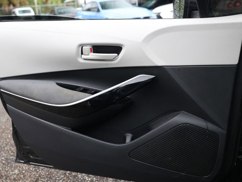Used 2020 Toyota Corolla SE FWD image 42