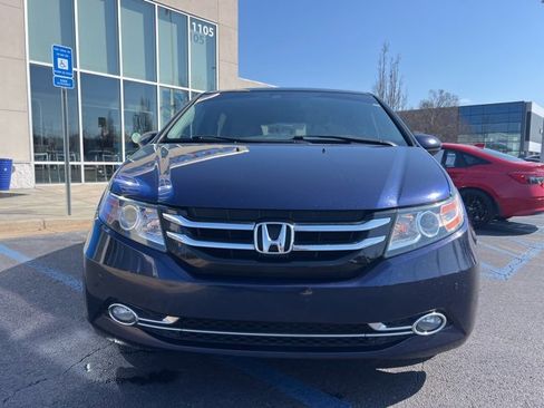 Used 2015 Honda Odyssey Touring Elite image 3