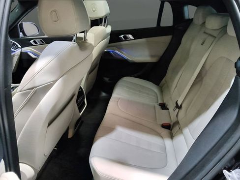 Used 2022 BMW X6 xDrive40i AWD/4WD image 35