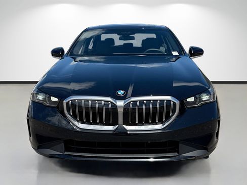 Used 2026 BMW 540i xDrive AWD/4WD image 8